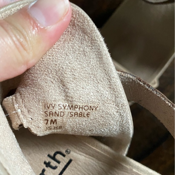 Earth Ivy Symphony Sand Nubuck Sandal Block Heels size 7 - Picture 6 of 16